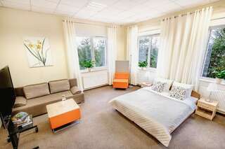 Отели типа «постель и завтрак» inCUBO Rooms and Apartments n.Lublin S19 Kolonia Tomaszowice Апартаменты с видом на сад-6