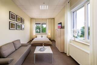 Отели типа «постель и завтрак» inCUBO Rooms and Apartments n.Lublin S19 Kolonia Tomaszowice Улучшенный трехместный номер-3