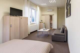 Отели типа «постель и завтрак» inCUBO Rooms and Apartments n.Lublin S19 Kolonia Tomaszowice Улучшенный трехместный номер-4
